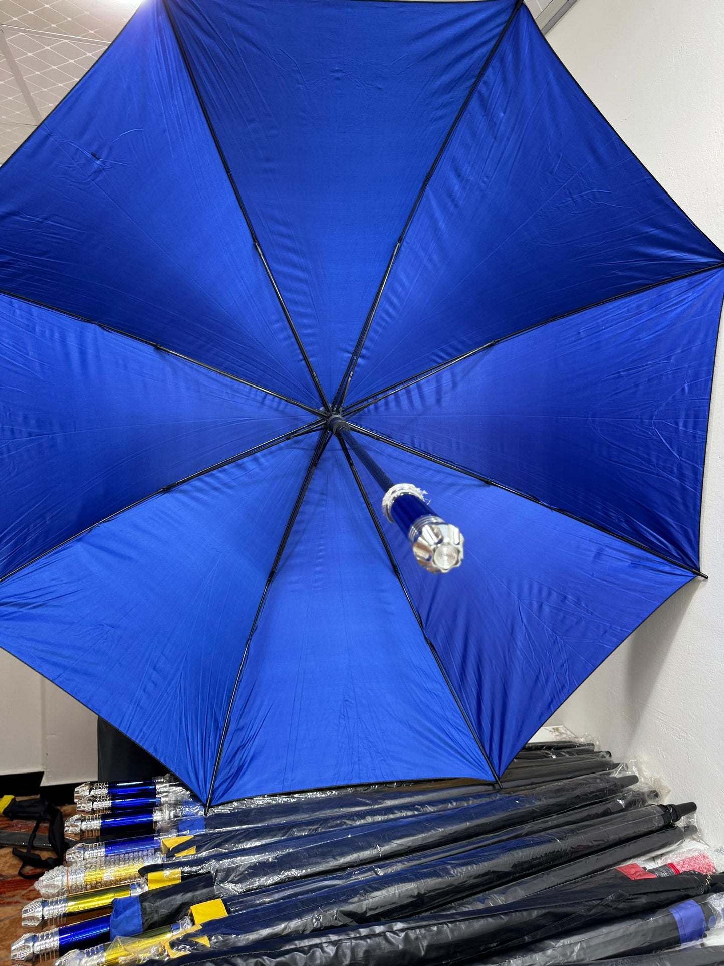 Original BMW Unbreakable Umbrella – Premium Parachute & Fiber Build |Full large size